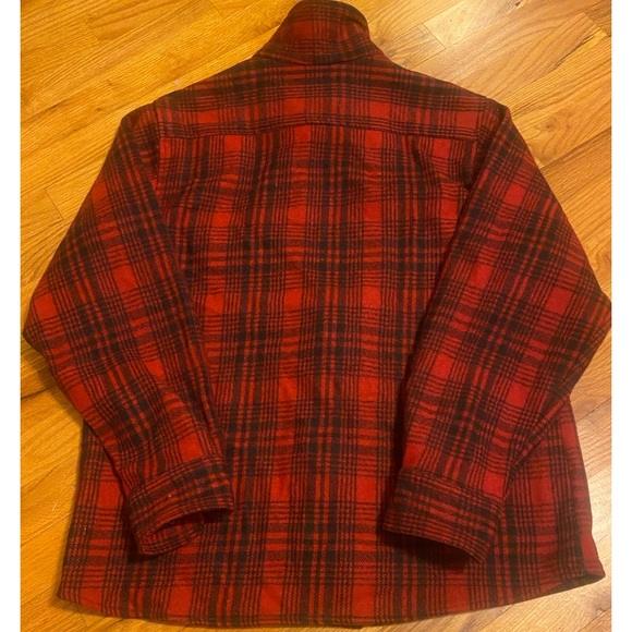 Woolrich Vintage Women’s Size L Utility Jacket Wool Red/Black EUC - Picture 4 of 6